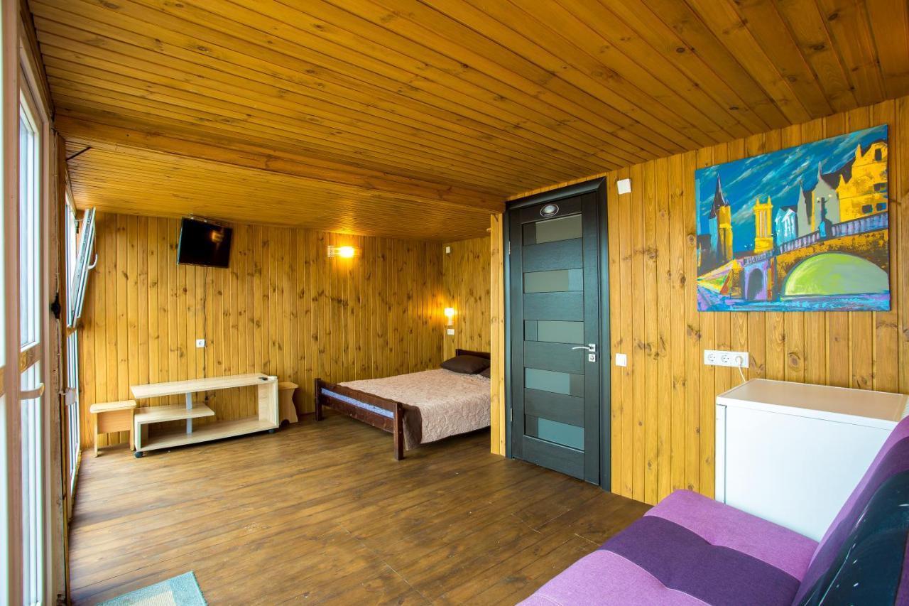 Б/О Pina Colada Hotel Ochakiv Exterior foto
